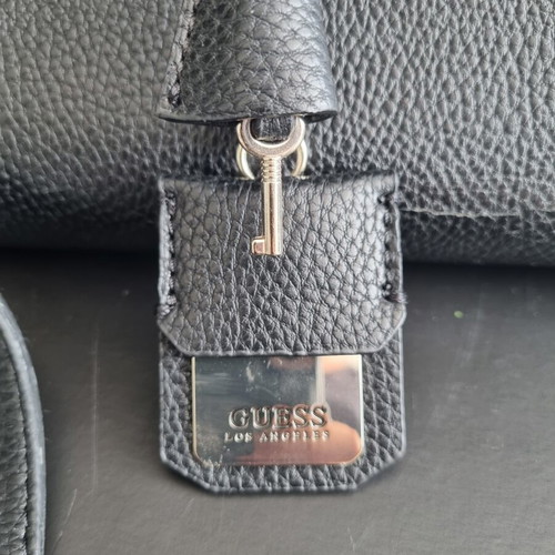 Guess shoulder handbag black used with detachable strap