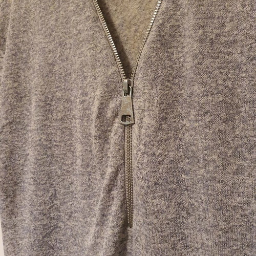 Gray blouse with zipper like new, thin and wide, size XL