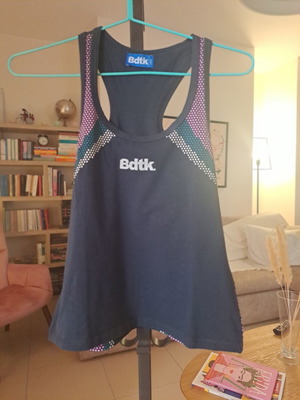 BodyTalk αθλητικό μπλουζάκι σαν καινούργιο, μαύρο και ροζ, μέγεθος L/40/12