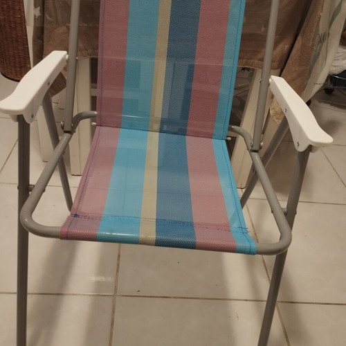 Beach chair like new, height 24cm