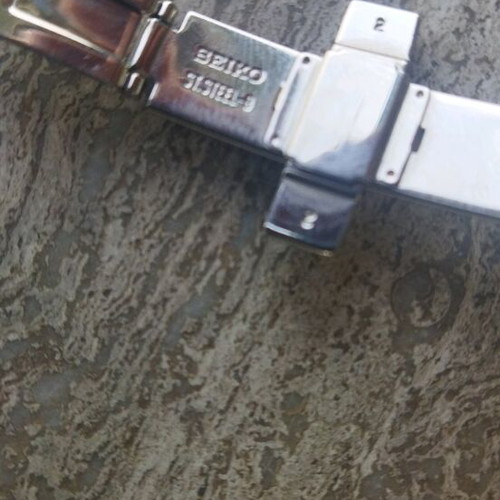 Seiko 7N39-0BA0 Quartz men's watch new, silver