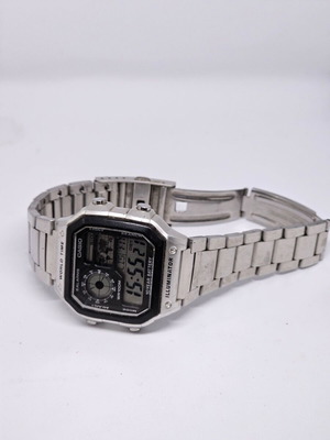 Casio World Time Illuminator ψηφιακό ρολόι μεταχειρισμένο, ασημί, μεταλλικό μπρασελέ