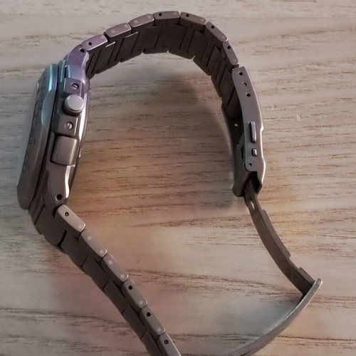 Citizen Ecodrive Skyhawk Titanium watch like new, gray
