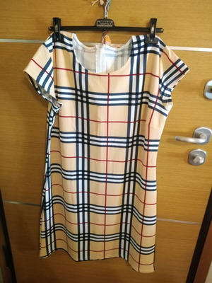 Short-sleeve knee-length dress like new
