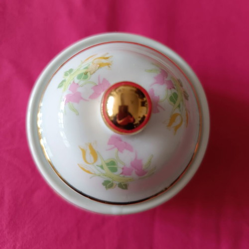 Limoges bonbonnière from French porcelain like new
