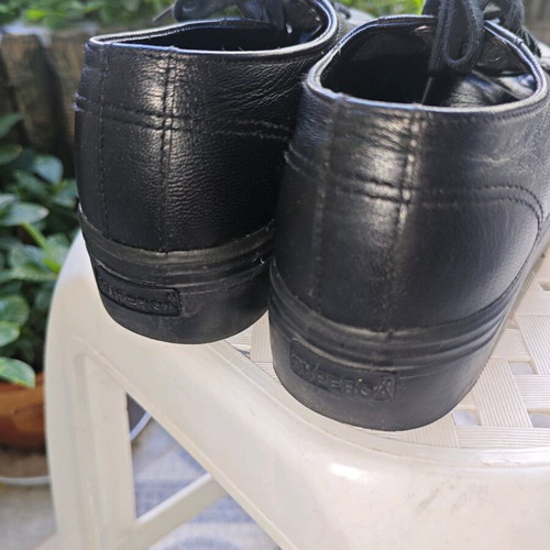 Superga leather flatforms size 39 like new, black
