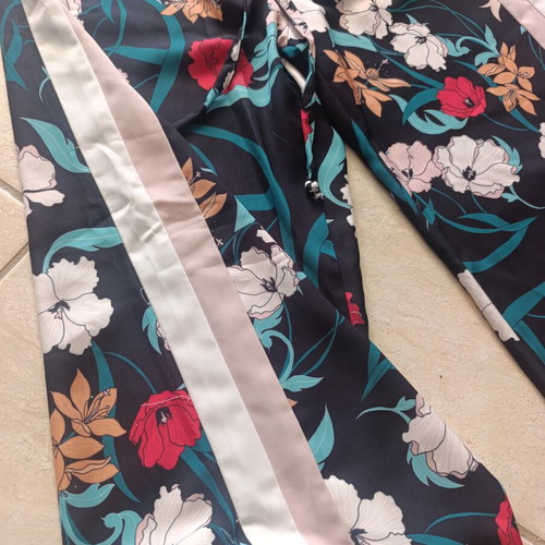 Italian wide-leg pants like new, black with flowers