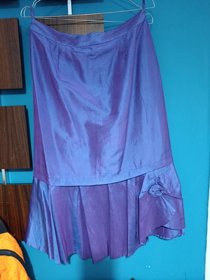 80s Taffeta Dynasty Midi Skirt like new, purple, size L