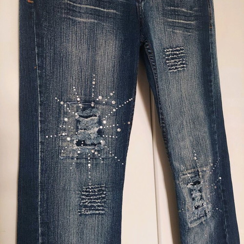 Γυναικείο Blue Jean παντελόνι σαν καινούργιο, μπλε με σκισίματα και στρας