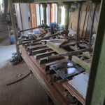 Woodworking press with three heads