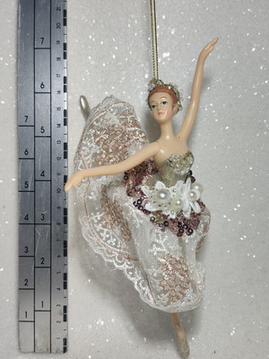Ballerina resin figure with lace