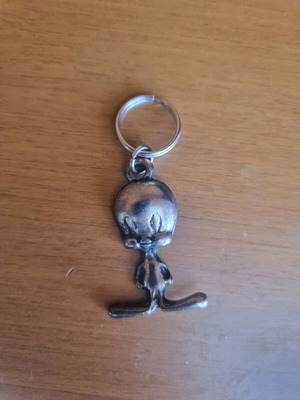 Tweety keychain like new