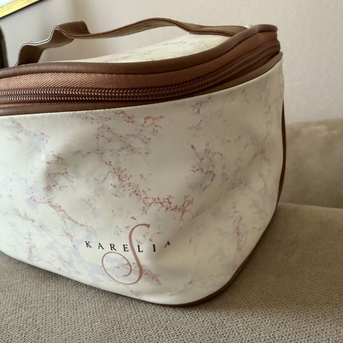 Toiletry bag with large capacity for creams and cosmetics
