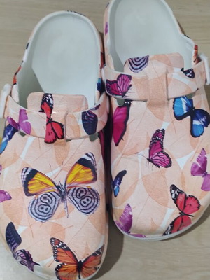 Shein women's clogs used, size 37 with large fit, multicolor