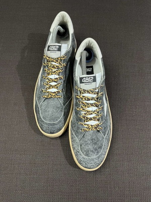 4B12 Play leather sneakers women’s size 41 gray new