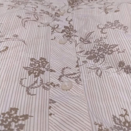 Women's shirt new with 3/4 sleeve, size M/L, white