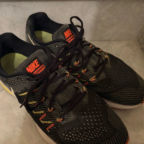 Nike Vomero 10 Limited Edition athletic shoes used, size 46, black