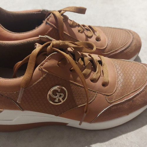 Women's sneakers with heel camel color like new, size 41