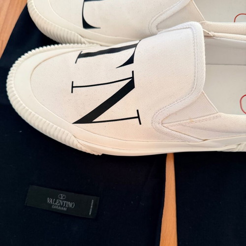 Valentino Garavani VLTN slip-on sneakers white like new size 43