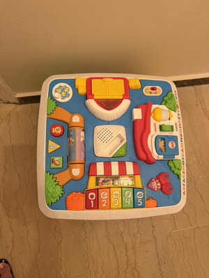 Εκπαιδευτικό τραπέζι Fisher Price Laugh & Learn