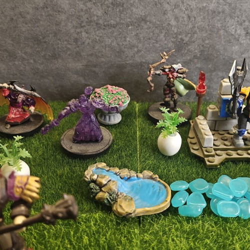 World of Warcraft Mini Figures Set like new with custom battle scenery