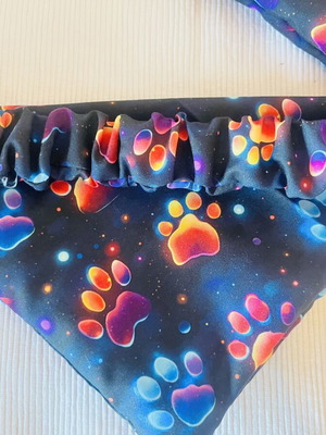 Dog bandana with paw print design, new, medium size 40-45 cm neck