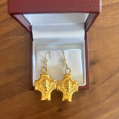 Vintage hanging earrings like new with cross and pearl