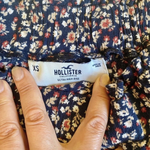 Hollister Ultra High Waisted Summer Shorts XS Romantic Floral Ruffle