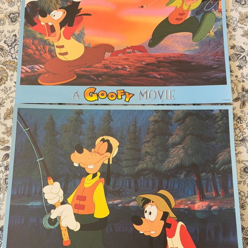 A Goofy Movie Official Poster Set like new, 8 pieces collectible