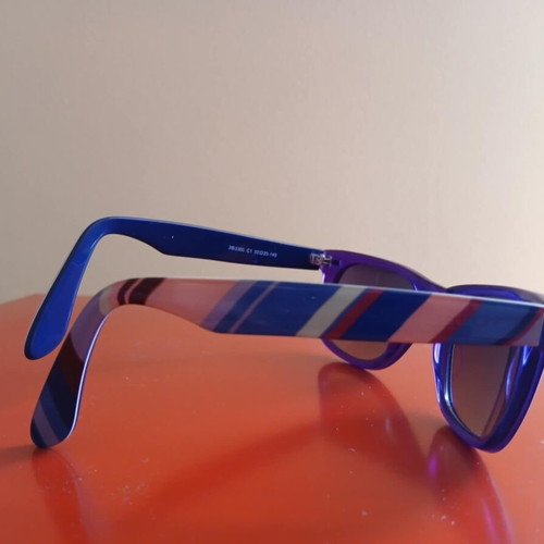 3Guys sunglasses like new, multicolor purple for small head