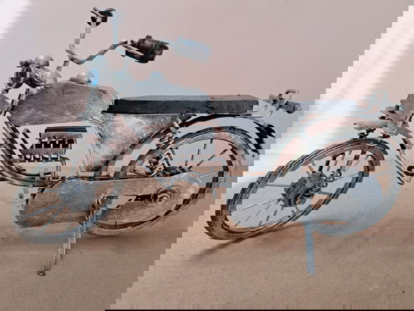 Διακοσμητική μηχανή Γκριζα