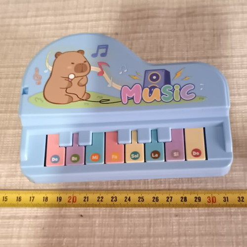 Mini children's piano new condition