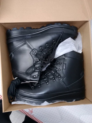 Mil-Tec hiking boots new, size 46, black leather