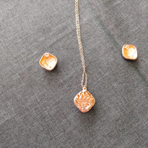 Jewelry set new, green enamel necklace and earrings with rose gold details
