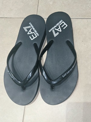 Emporio Armani EA7 flip flops like new, size 38, black