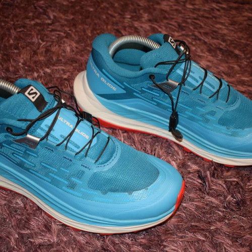 Salomon Ultra Glide trail running shoes like new, size 41.5, blue