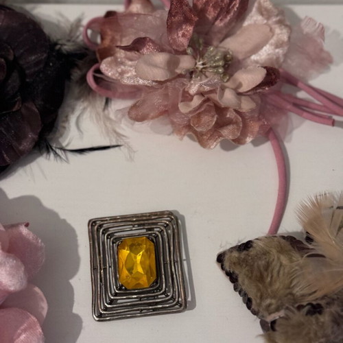 Vintage pins pack of 11 from 1980 to 2000