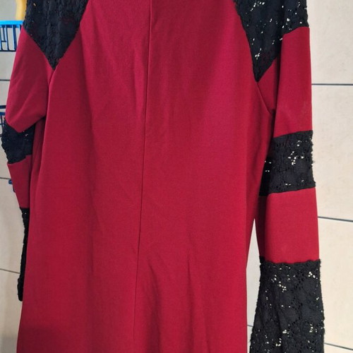 Dress used red with lace and long sleeve XL