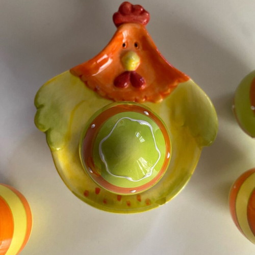 Easter decorations like new with ceramic hen and eggs