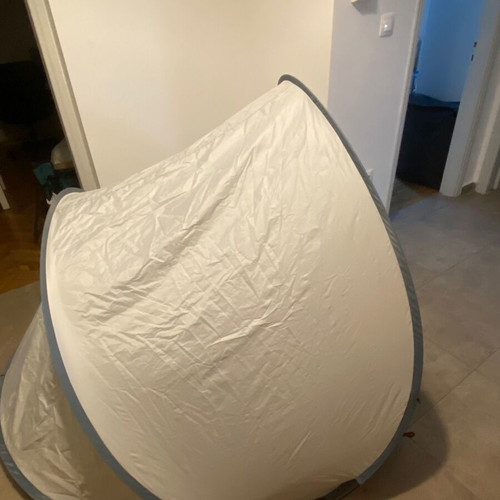 Quechua Tent like new, easy to use and convenient