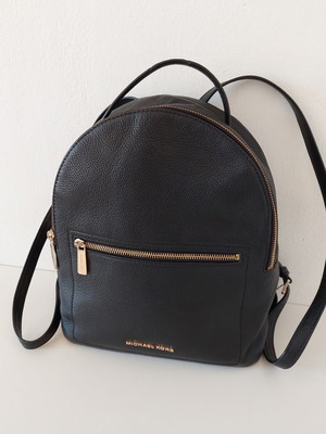Michael Kors leather backpack used, medium size, black