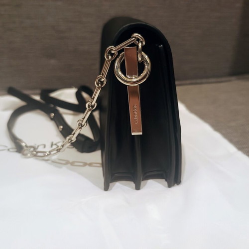 Calvin Klein small leather bag like new, black