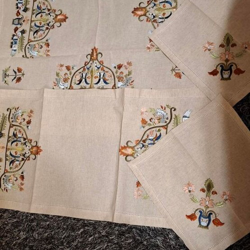 Vintage linen table set of 5 unused with Greek motifs