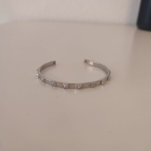 BCBG Max Azria bracelet like new, silver