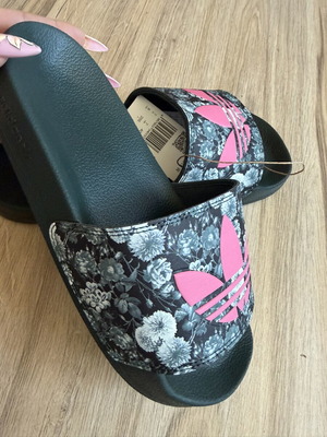 Adidas women's slippers new, size 38.5, black and pink