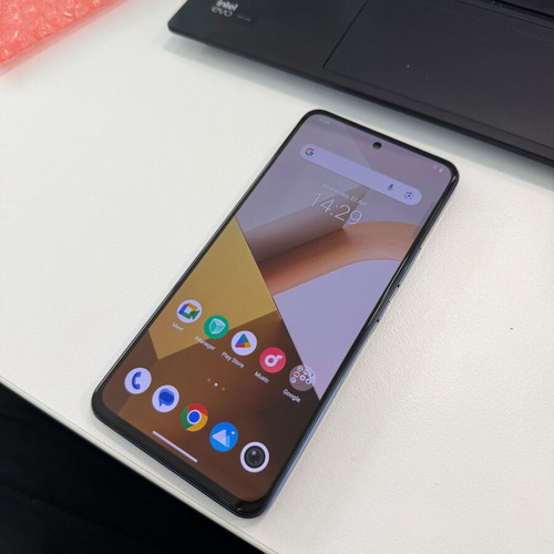 Vivo V40 SE 5G 8GB RAM 256GB ROM like new, black, Dual SIM