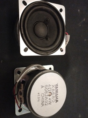 Ηχεία Yamaha μεταχειρισμένα, σετ 2, x8680 4Ω 4W