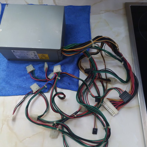 Max Power 600W Computer Power Supply like new