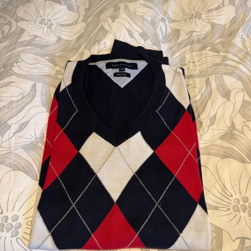 Tommy Hilfiger sweater size XXL like new