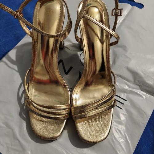 Πέδιλα Envie Shoes χρυσαφί καινούργια, νούμερο 41, τακούνι 12 πόντο